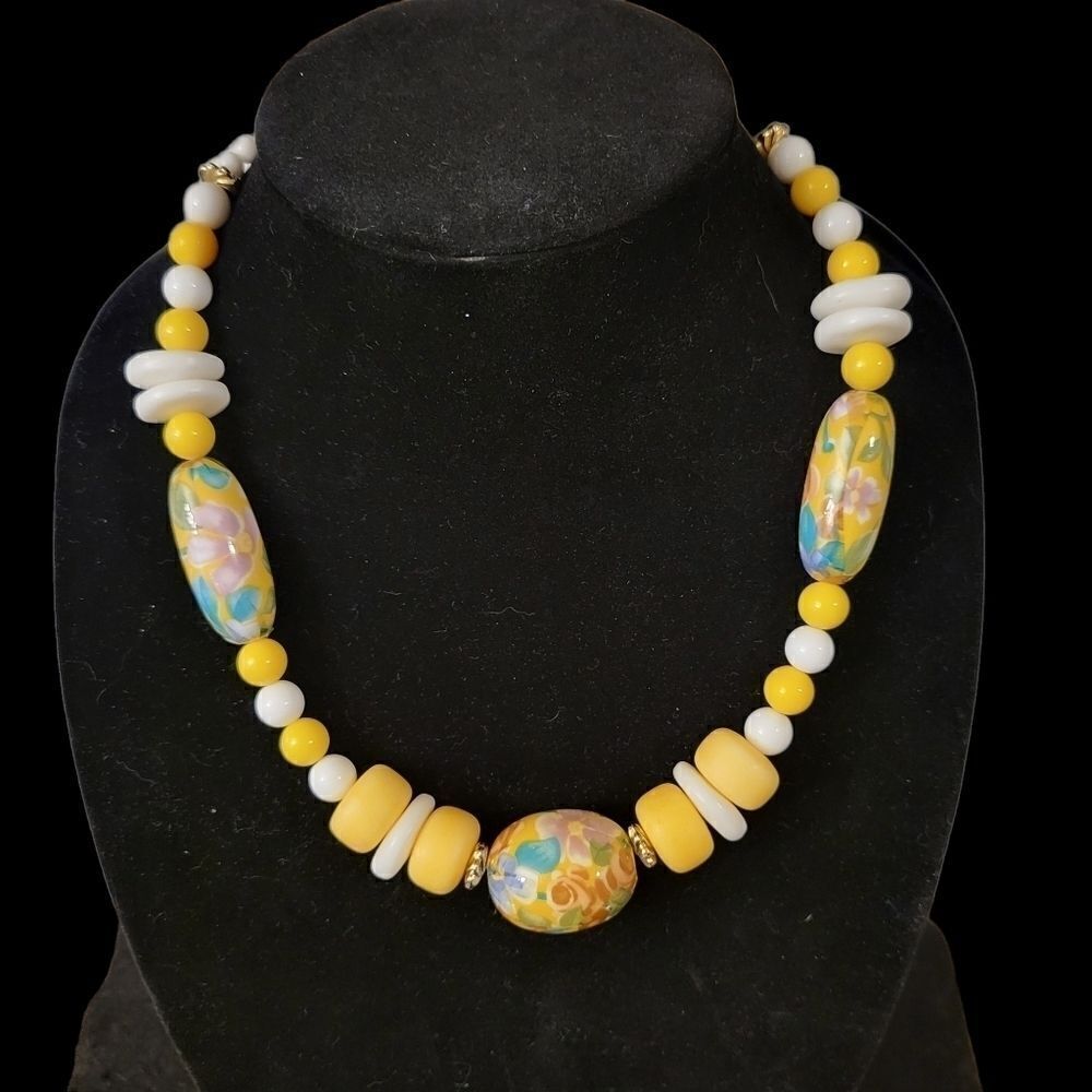 80s WD Beaded Necklace Statement Piece Yellow Colorful Spring
